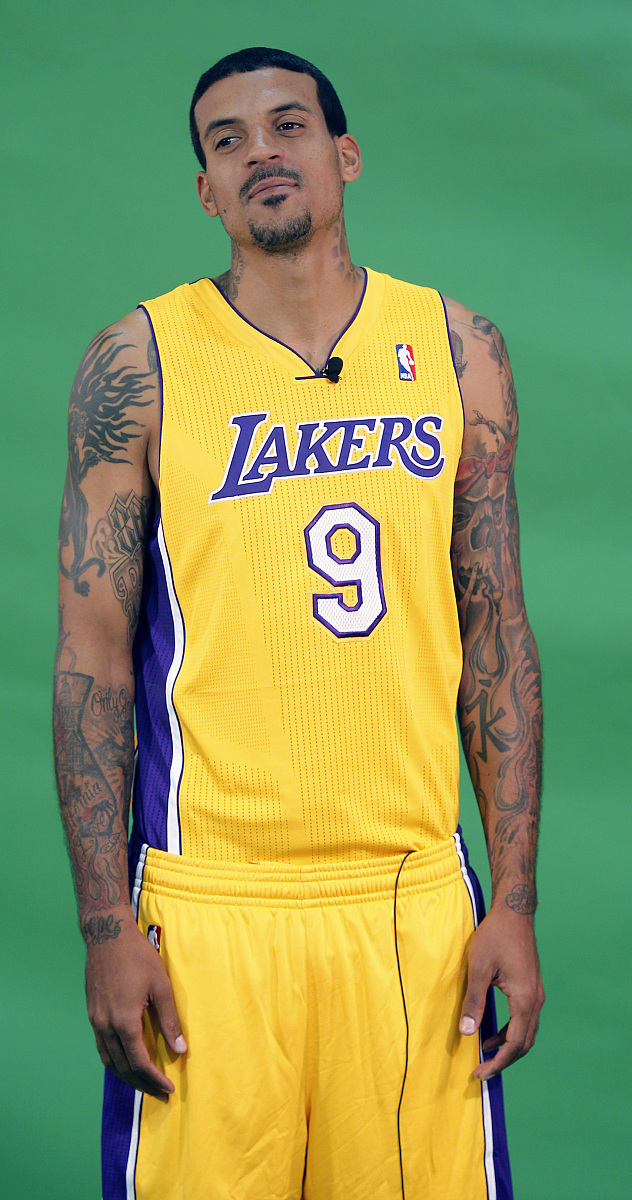 爱游戏下载包含东契奇迎来二十赛季出色发挥，澳大利亚队观众热烈欢呼！的词条