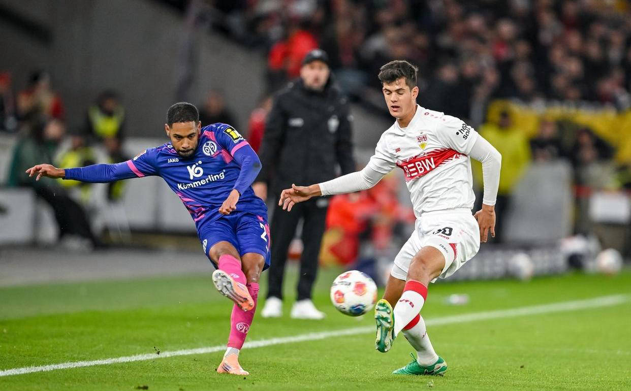 爱游戏app关于国际比赛日斯图加特内部沟通：NBA常规赛节点到来，气氛紧张，资深球员宣示担当的信息