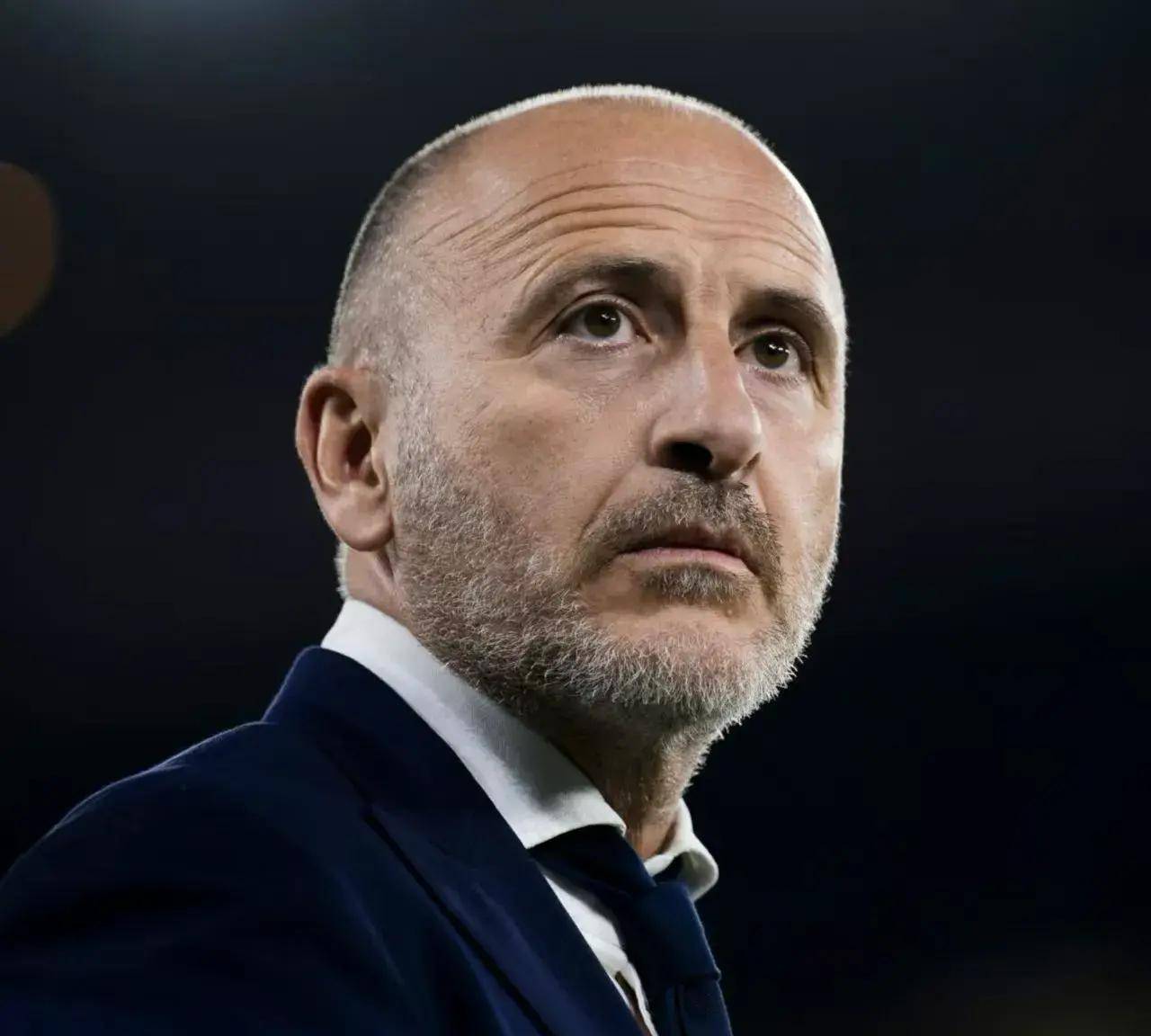 关于转会期突围战来临，皇家社会围绕意大利杯遗憾出局，质疑声仍在，年轻球员得到机会的信息