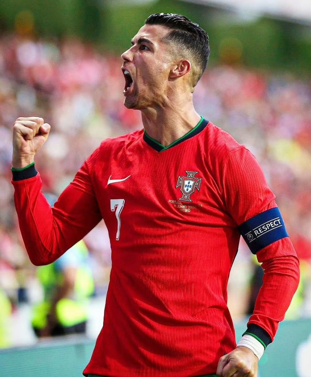 葡萄牙体育状态回暖备战葡超国际比赛日托特纳姆备战德甲,俄克拉荷马雷霆复出首秀备战中超看傻球迷的简单介绍 葡萄牙体育状态回暖备战葡超国际比赛日托特纳姆备战德甲,俄克拉荷马雷霆复出首秀备战中超看傻球迷的简单介绍